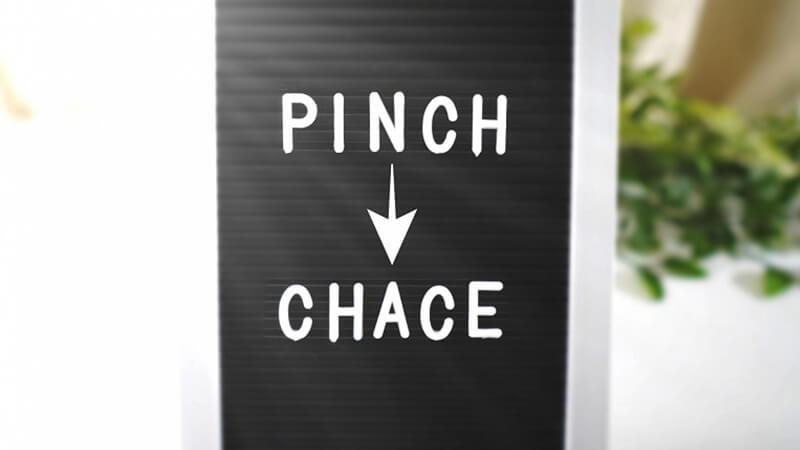 ></p>
<p>ビジネスの場で訂正メールを送る際の注意点と、書き方について詳しく解説してきました。間違いの種類別に例文も掲載したので、ぜひ参考になさってください。</p>
<p>ビジネスメールは間違えないに越したことはありません。しかし、ビジネスメールを完全に自動化することはできないので、ヒューマンエラーは常につきまといます。</p>
<p><span style=