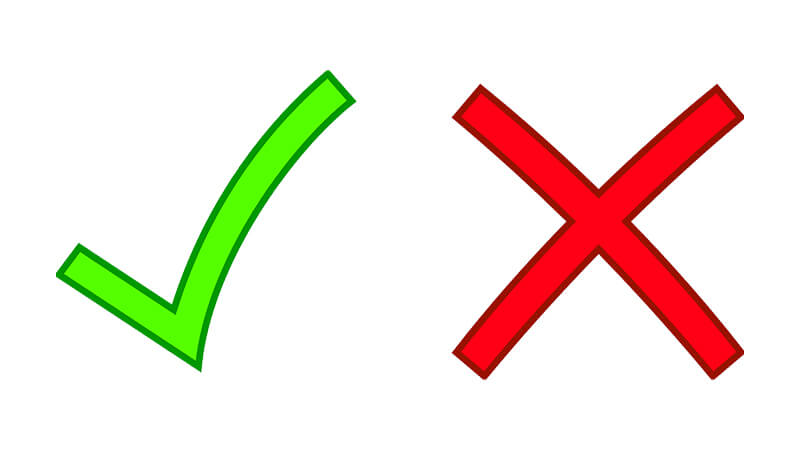 ></p>
<p>ここからは、STARTTLSのメリットとデメリットについて紹介していきます。</p>
<ul>
<li>STARTTLSを導入するメリット</li>
<li>STARTTLSの注意点とデメリット</li>
</ul>
<h3>STARTTLSを導入するメリット</h3>
<p>STARTTLSを導入するメリットは、主に以下の2点です。</p>
<ul>
<li>導入が容易</li>
<li>受信側が未対応でも送信可能</li>
</ul>
<p>具体的にどのような点がメリットなのか、<strong>上記2点を掘り下げて解説</strong>するので参考にしてください。</p>
<h4>専用ポート番号が不要で導入が容易</h4>
<p>専用ポート番号が不要な点は、STARTTLSを導入するメリットのひとつです。</p>
<p>ネットワークに接続するためにはスマホやPCなどの機器に割り振られたIPアドレスが必要であり、これがなければ通常はインターネットに接続できません。IPアドレスはインターネット上での住所のような役割を担っており、この住所がなければ送信されたデータをどこに送れば良いかわからないからです。</p>
<p>ポート番号はネットワーク上の各種サービスを利用する際に、IPアドレスとセットで利用します。例えば、Webアクセスなら443番や80番です。普段、ブラウザやメーラーなどのアプリケーションを利用する時にあまり意識はしていませんが、IPアドレスだけではWebページの閲覧やメール送信などは出来ません。言い換えると、アプリケーションがこれらポート番号を含めて適切に要求を処理してくれているので、我々はネットワーク上の各種サービスが利用可能なのです。</p>
<p>メールの場合、一般的には「暗号化済みメール」と「未暗号化メール」のそれぞれを送信する専用ポート番号が必要です。</p>
<p>しかしSTARTTLSの場合、メール送信用のSMTPサーバーを利用していることから<strong>SMTPと同じ25番・587番ポートが利用できる</strong>ため、専用のポート番号を設定する必要はありません。</p>
<p>重要なメールのやり取りをする際に手軽にSTARTTLSを導入できる点は、メリットといえるでしょう。</p>
<h4>受信側が未対応でも送信可能</h4>
<p>受信側の仕様を気にしないでよいという点も、STARTTLSのメリットとしてあげられます。</p>
<p>暗号化通信でメールを送信する際、一般的には受信者側サーバーも対応していなければ送信できません。</p>
<p>仮に受信者側が暗号化通信に対応していなかった場合は、送信処理はエラーとなってしまいます。その場合は、非暗号化の通信でメールを送るように変更しなければならず、手間がかかります。</p>
<p>しかしながら、前述のとおりSTARTTLSは、受信者側のサーバーが暗号化通信に対応していなければ<strong>非暗号化通信でのメール送信に自動で切り替える</strong>仕組みです。</p>
<p>受信先のメールサーバーに合わせて暗号化の有無を決めなくて良い点は、送信者側にとってのメリットといえます。</p>
<h3>STARTTLSの注意点とデメリット</h3>
<p>STARTTLSの導入で得られる点は、メリットだけではありません。導入する際には以下の注意点やデメリットを考慮したほうが良いでしょう。</p>
<ul>
<li>送受信側双方の対応</li>
<li>初期接続時の脆弱性・中間者攻撃のリスク</li>
</ul>
<p>それぞれの注意点・デメリットについて解説するので、導入を考えている場合は参考にしてください。</p>
<h4>送受信側双方の対応が必要</h4>
<p>STARTTLSの機能・メリットを全面的に享受する場合は、送受信側双方の対応が必要です。</p>
<p>STARTTLSはメール送信時に暗号化することで盗み見やハッキングからメールを守り、情報漏洩をはじめとするさまざまなリスクを軽減します。</p>
<p>しかし受信側のメールサーバーが暗号化通信に対応していなかった場合、<span style=