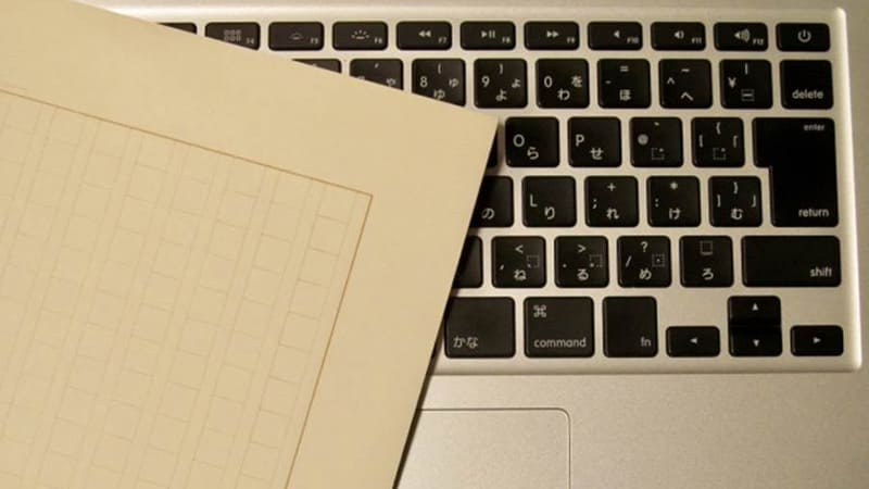 ></p>
<p>トークスクリプトは、テレアポ業務で非常に役立つツールです。さまざまなパターンを検討して構築する手間はかかるものの、ある程度かたちができればテレアポ担当者のパフォーマンスを向上させたり、組織全体の営業力を強化したりといった効果が期待できます。</p>
<p>より効率的に運用するためには、トークスクリプト作成のコツや重要なポイントを理解しておくことも大切。今回ご紹介した例文も参考にしながら、ぜひ今後のテレアポ業務に役立ててください。</p>